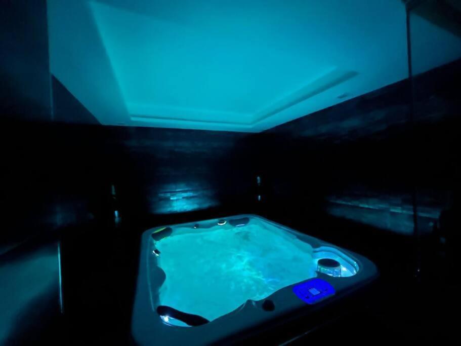 Duplex Para 8 Personas Con Sauna Jacuzzi Y Cine Madrid Dış mekan fotoğraf