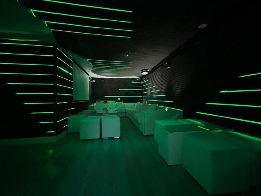 Duplex Para 8 Personas Con Sauna Jacuzzi Y Cine Madrid Dış mekan fotoğraf