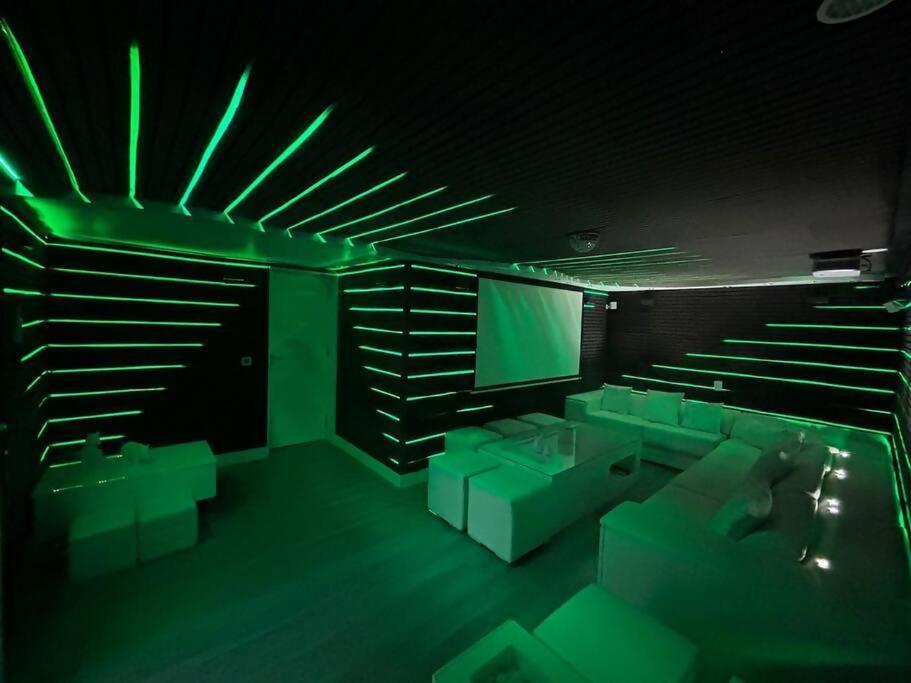 Duplex Para 8 Personas Con Sauna Jacuzzi Y Cine Madrid Dış mekan fotoğraf